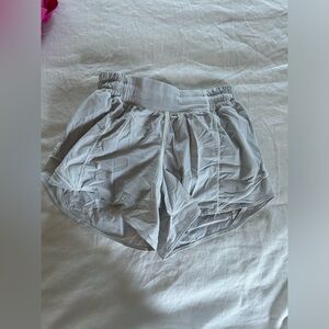Lululemon white hotty hot shorts